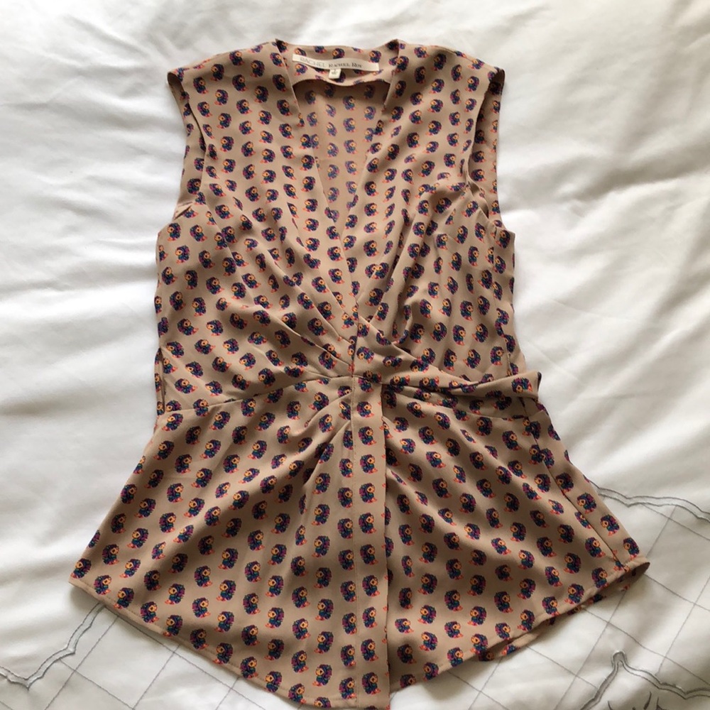 Wrap top, with retro print